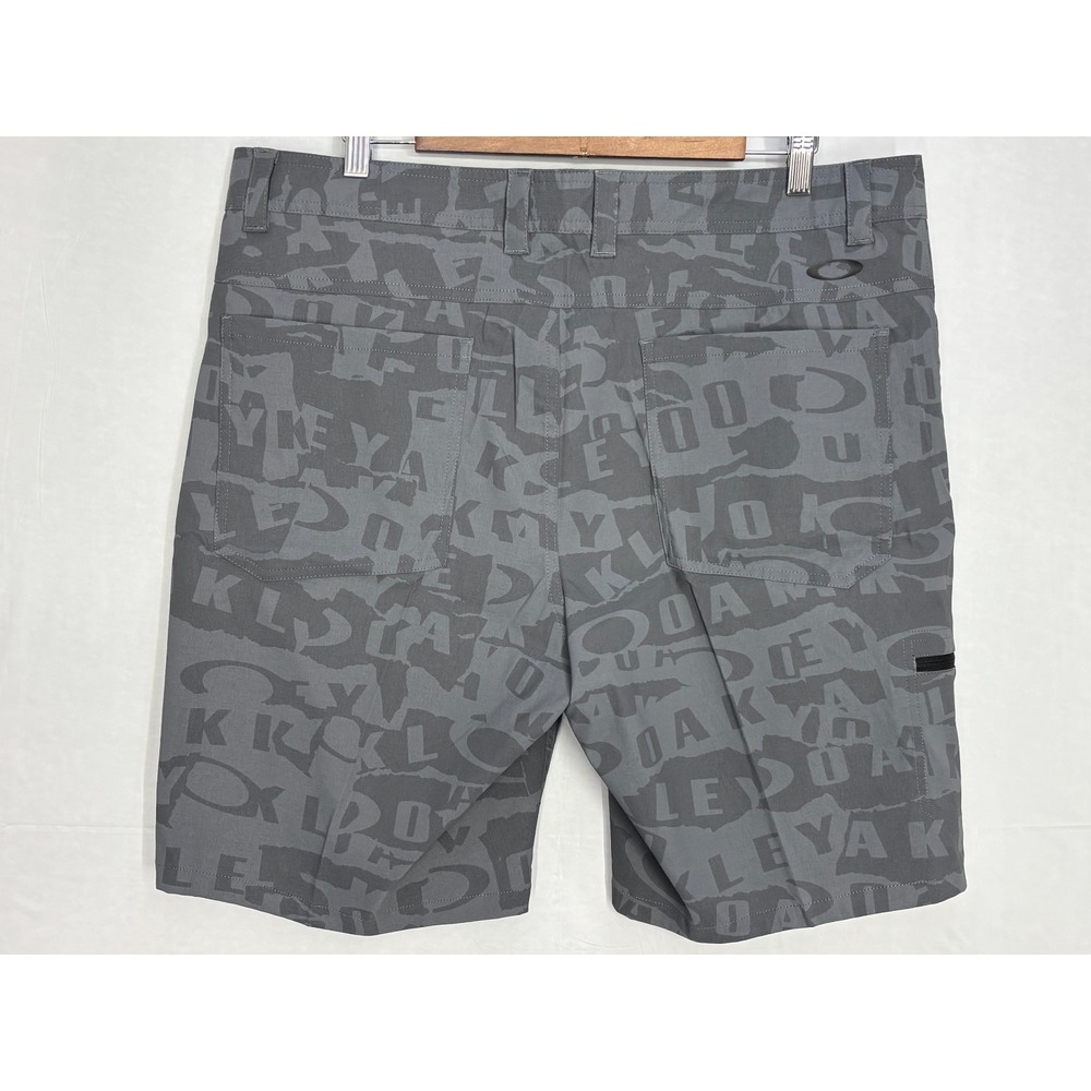 Oakley Golf Transition Ransom Short Mens Collage Uniform Gray Regular Fit 36 NWT - Picture 2 of 9